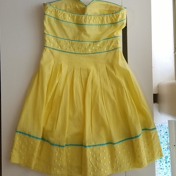 ModCloth Yellow Mini - Picture 2 of 6